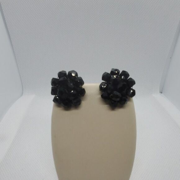 Vintage Black Beaded Clip On Earrings - Picture 1 of 3
